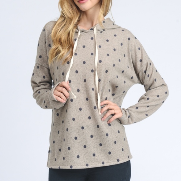 Tops - LAST Polka Dot Hoodie 08006